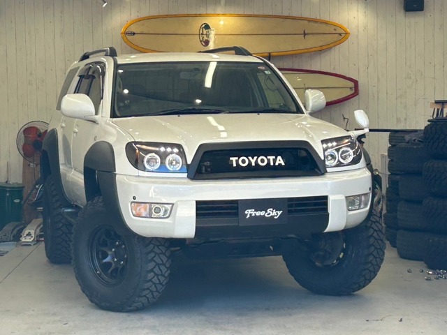 Toyota Hilux Surf 2
