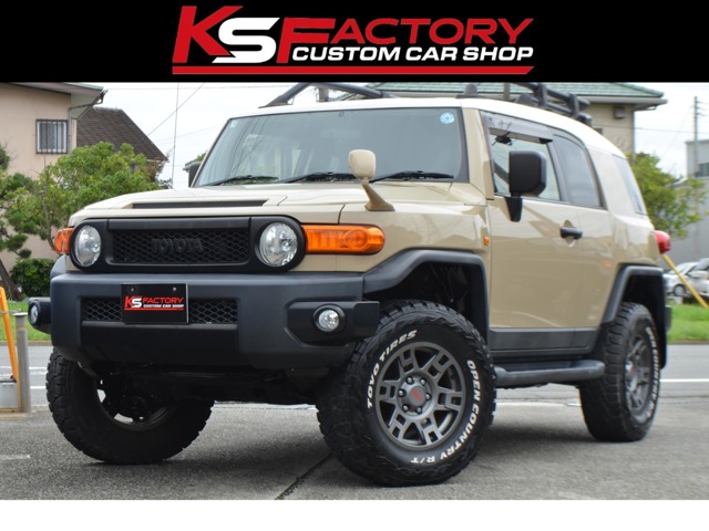 Toyota FJ Cruiser 2