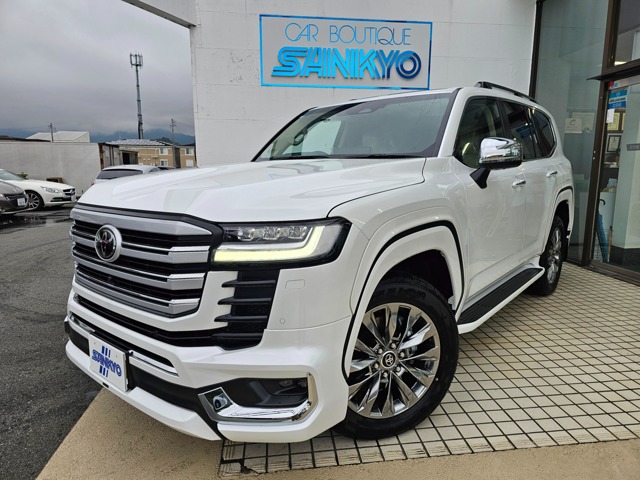 Toyota Land Cruiser 300 2