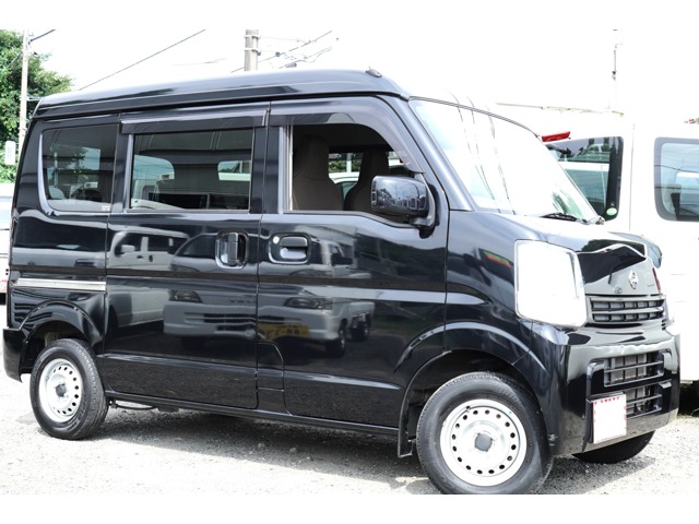 Nissan NV100 Clipper 1