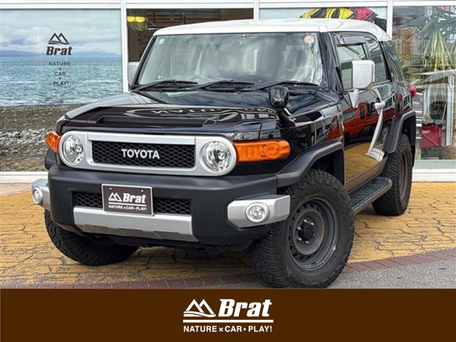 Toyota FJ Cruiser 2