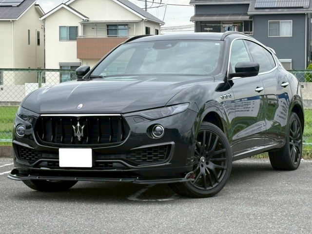 Maserati Levante 1
