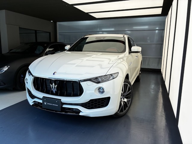 Maserati Levante 1