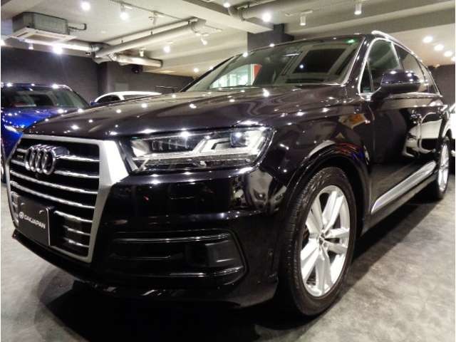 Audi Q7 1