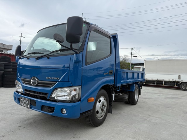 Hino Dutro 1