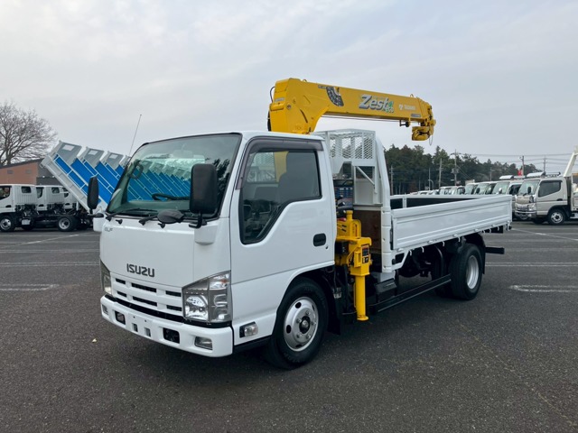 2012 Isuzu Elf