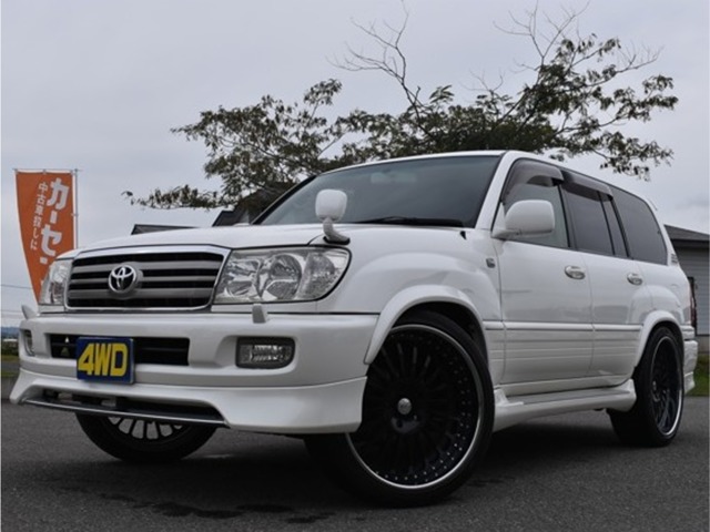 Toyota Land Cruiser 100 1