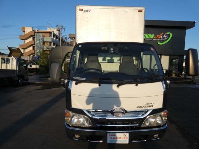 Hino Dutro 2