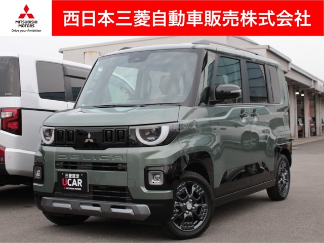 Mitsubishi Delica Mini 1