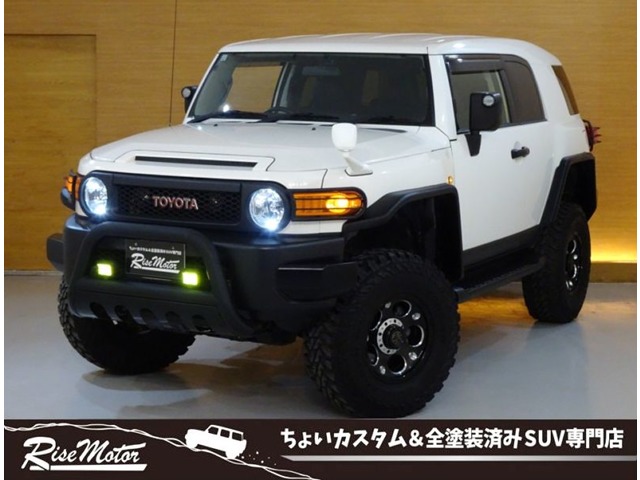 Toyota FJ Cruiser 2