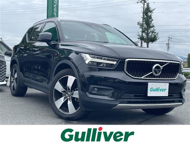 2022 Volvo XC40