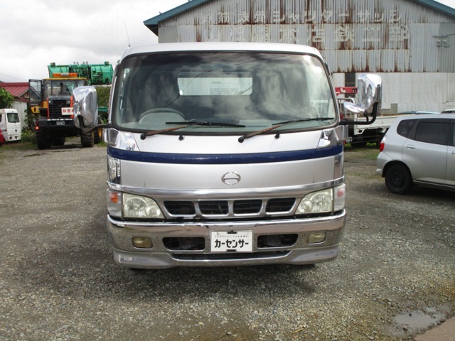 2002 Hino Dutro