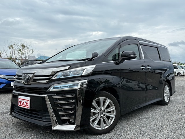 Toyota Vellfire 1