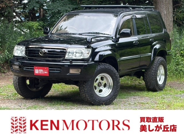 Toyota Land Cruiser 100 2