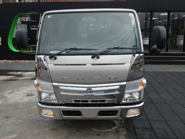 Mitsubishi Fuso Canter 2
