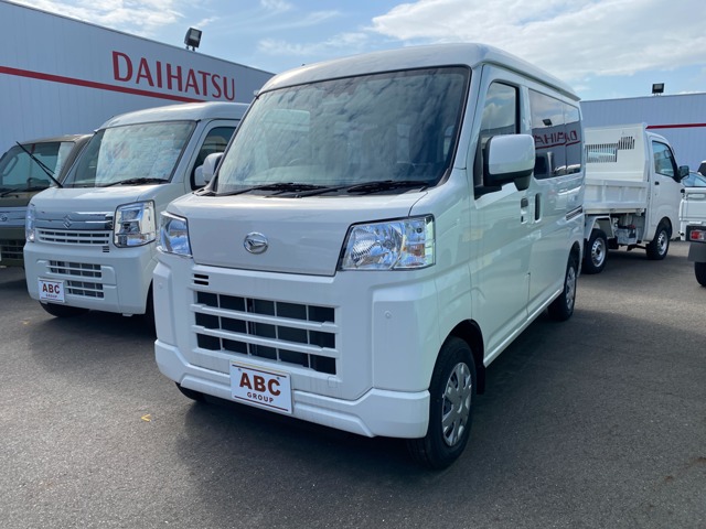 Daihatsu Hijet Cargo 1