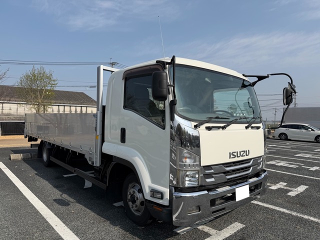Isuzu Forward 1