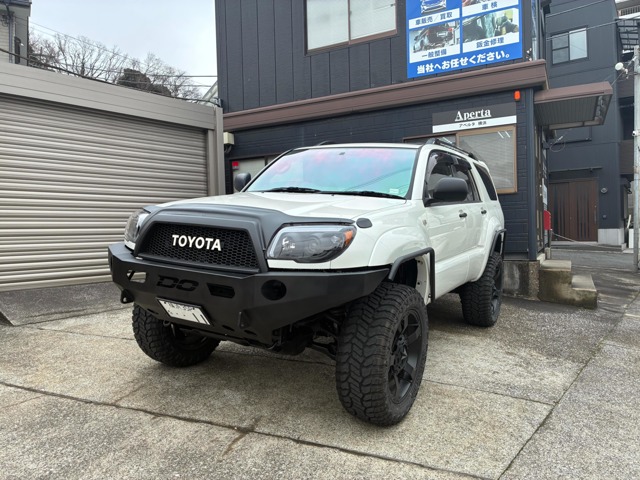 Toyota Hilux Surf 1