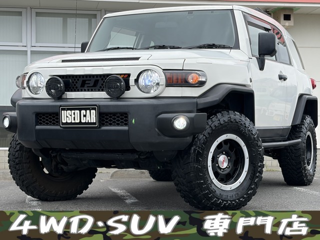 Toyota FJ Cruiser 2