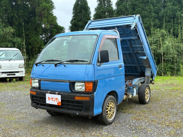 Daihatsu Hijet Pickup 1