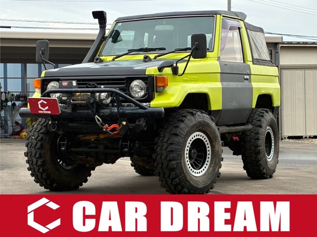 Toyota Land Cruiser 70 2