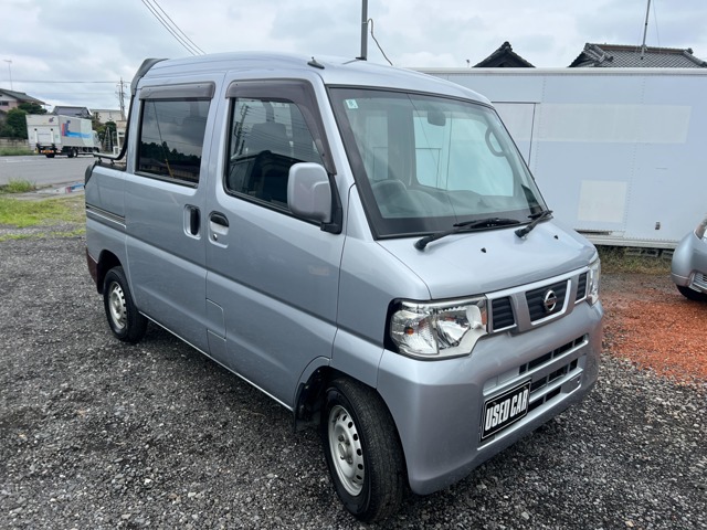 Nissan NV100 Clipper 1