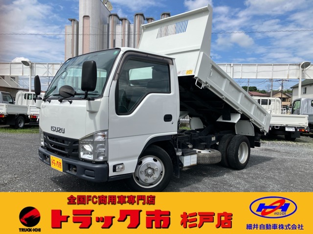 2017 Isuzu Elf