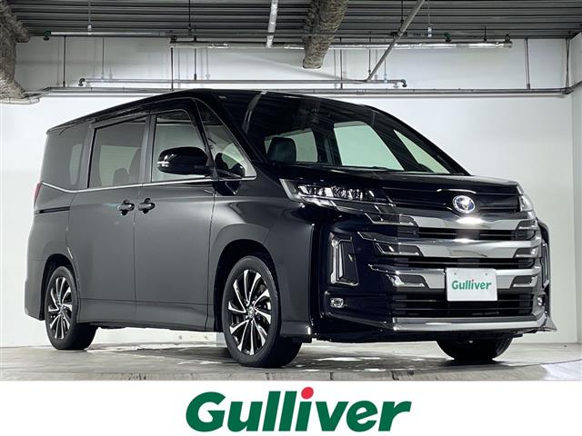 Toyota Noah 1