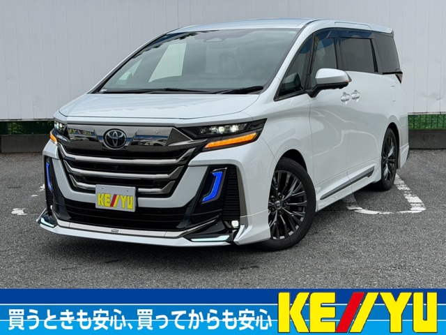 Toyota Vellfire 1