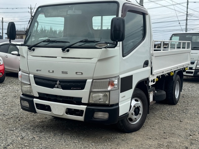 Mitsubishi Fuso Canter 1