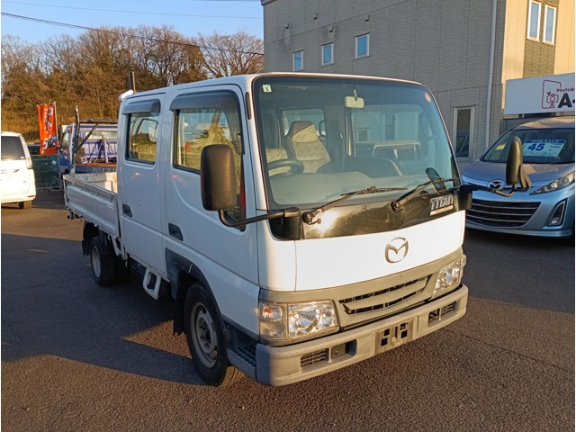 2003 Mazda Titan Dash