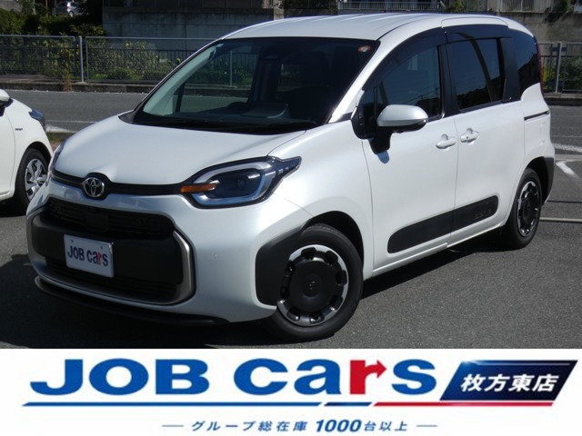 Toyota Sienta 1