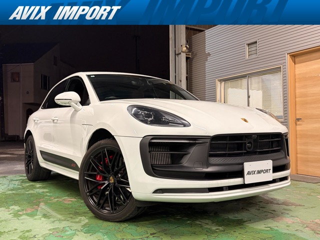 2022 Porsche Macan
