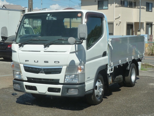 Mitsubishi Fuso Canter 1