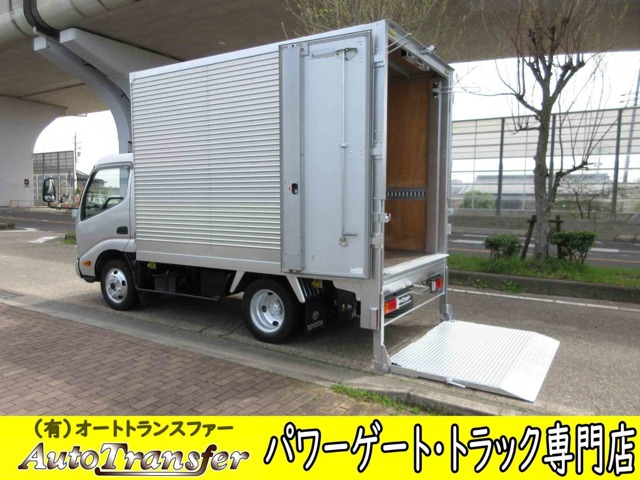 Toyota Toyoace 1