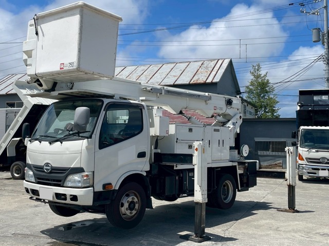 2014 Hino Dutro