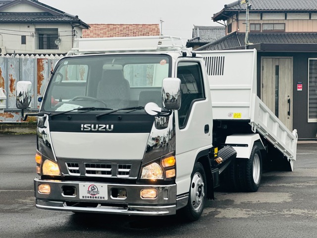 2005 Isuzu Elf