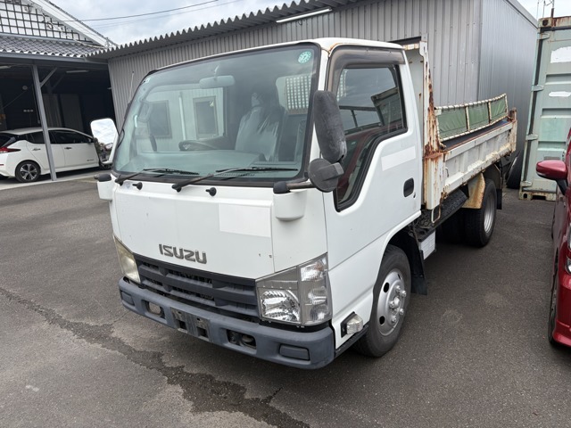 2011 Isuzu Elf