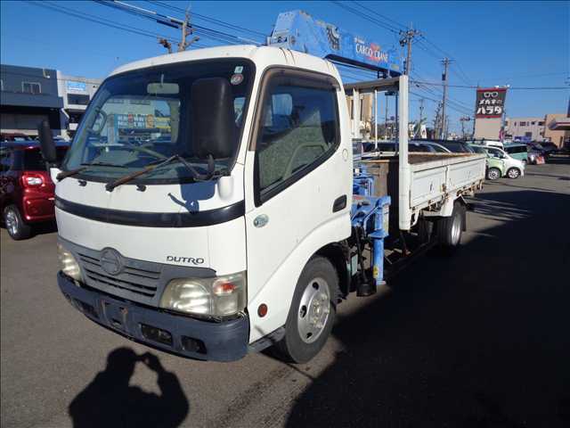 Hino Dutro 1