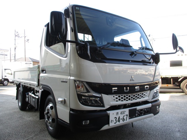 Mitsubishi Fuso Canter 1
