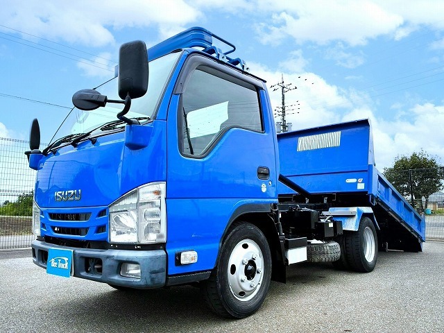 Isuzu Elf 1