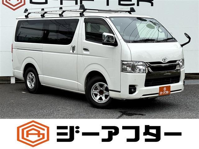 Toyota Hiace Van 2