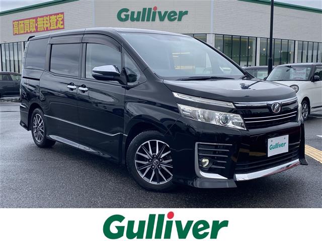 Toyota Voxy 1