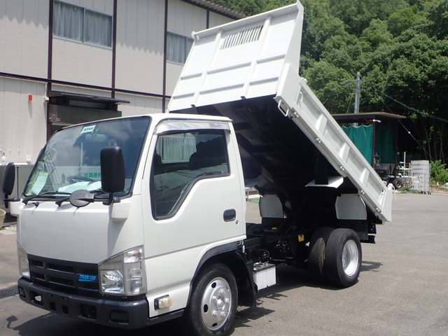 2010 Isuzu Elf