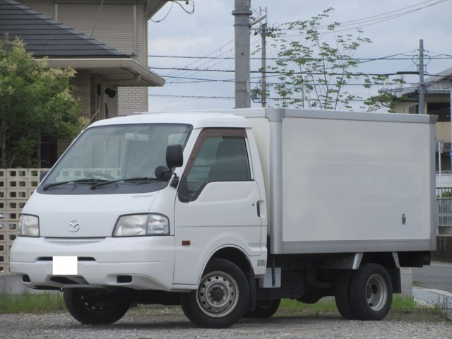 Mazda Bongo Truck 1