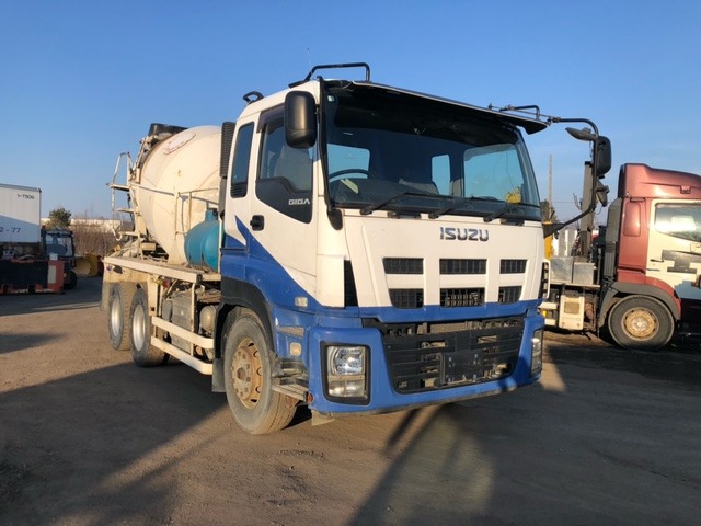 2012 Isuzu Giga