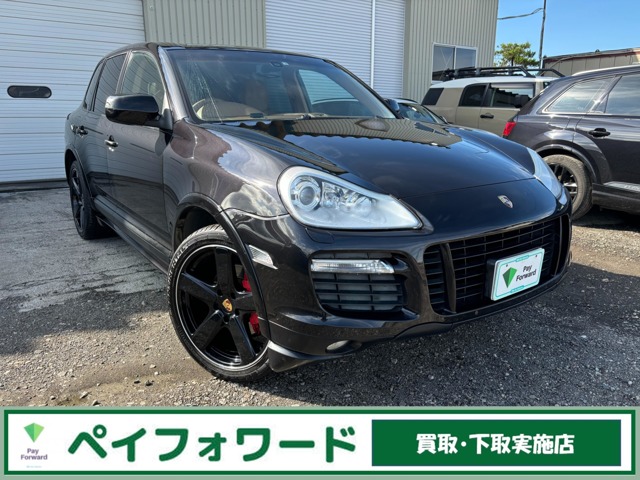 Porsche Cayenne 1