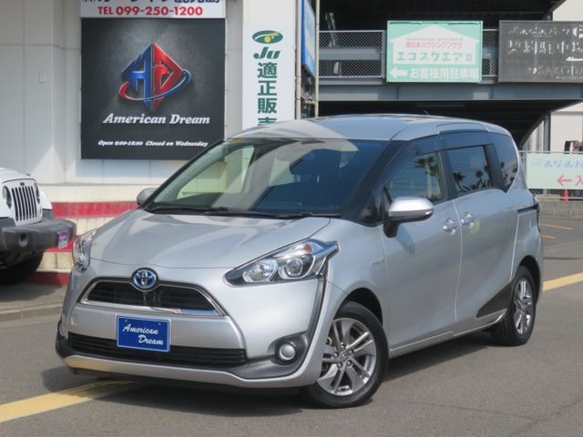 Toyota Sienta 1
