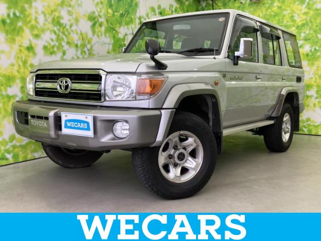 Toyota Land Cruiser 70 2