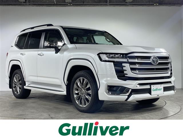Toyota Land Cruiser 300 2